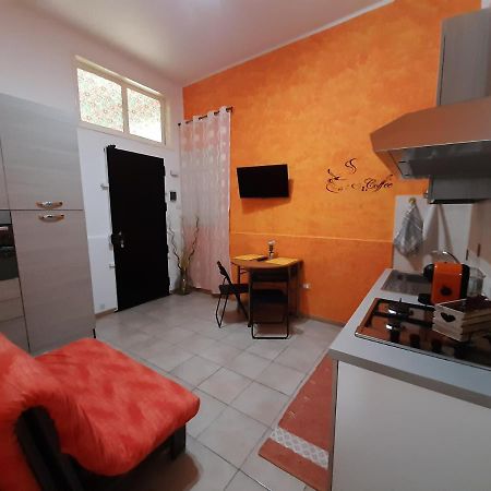 アウグスタCasa Al Duomoアパートメント エクステリア 写真