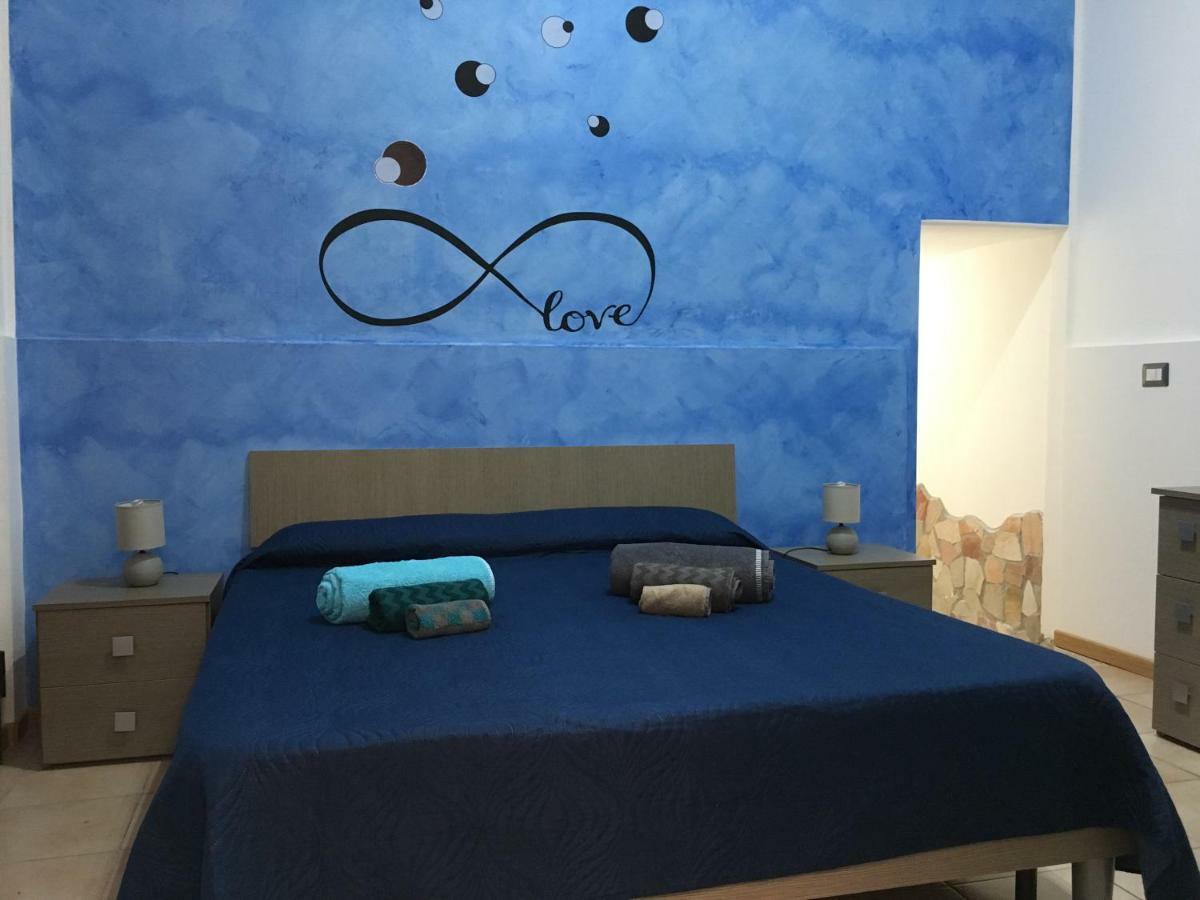アウグスタCasa Al Duomoアパートメント エクステリア 写真