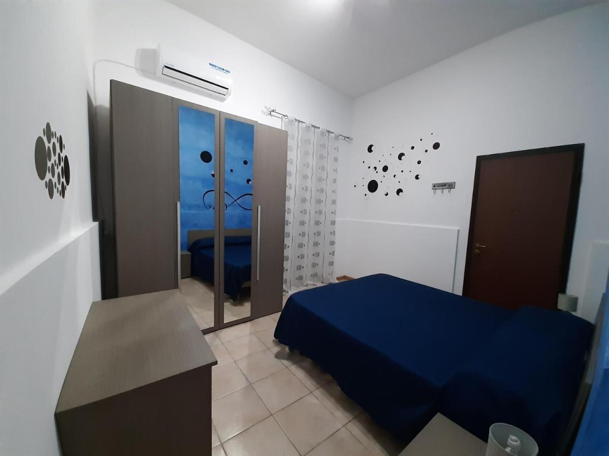 アウグスタCasa Al Duomoアパートメント エクステリア 写真