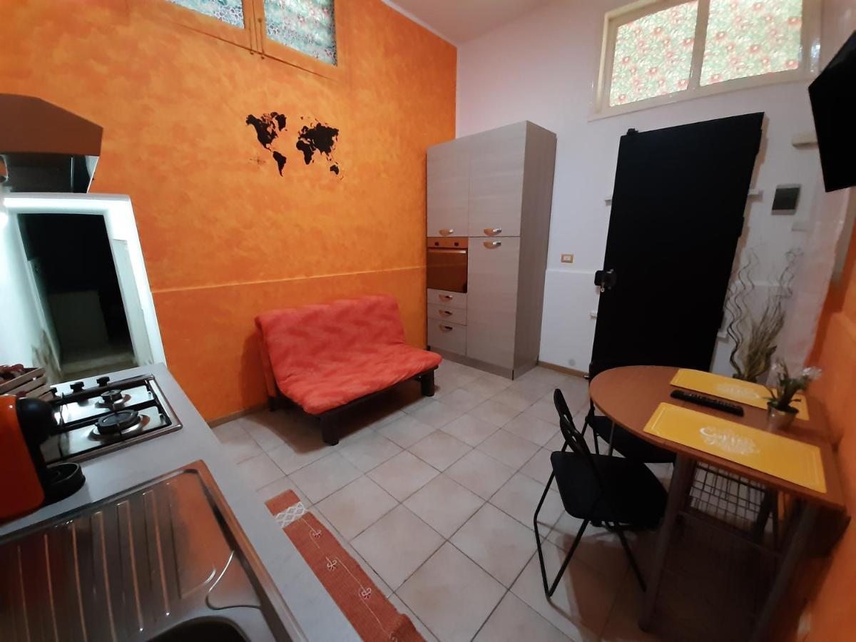 アウグスタCasa Al Duomoアパートメント エクステリア 写真